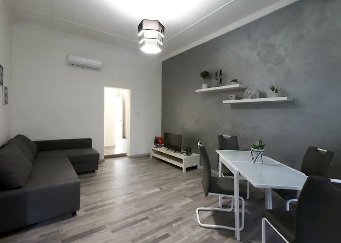 Tembo House - Pantano * Catania